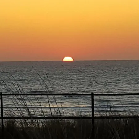 Noorderster Aan Zee Lägenhet *